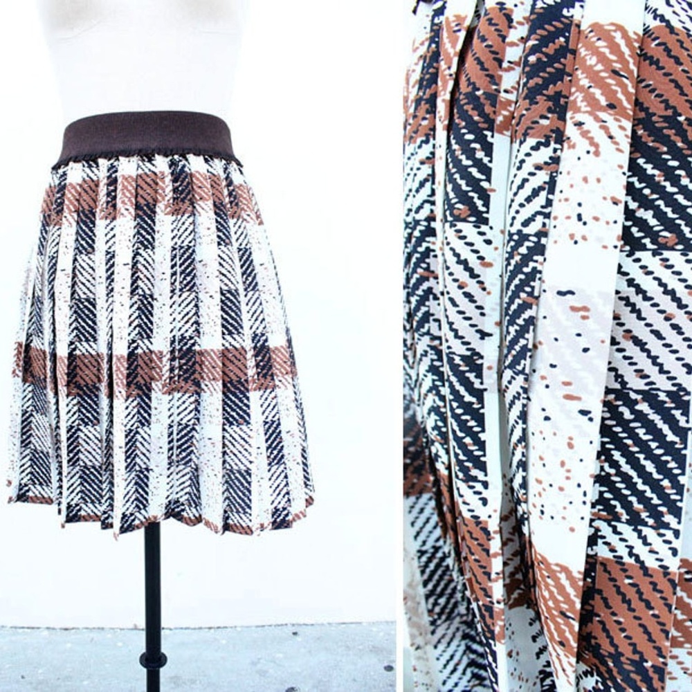 Vtg Brown & White Plaid Pleated Schoolgirl Skirt